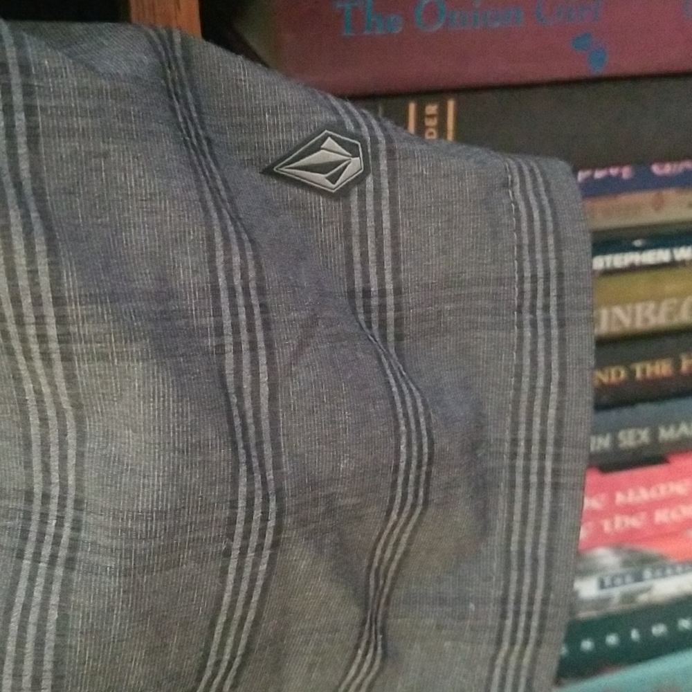 Volcom "Surf And Turf" 4 Way Stretch Shorts Size … - image 4